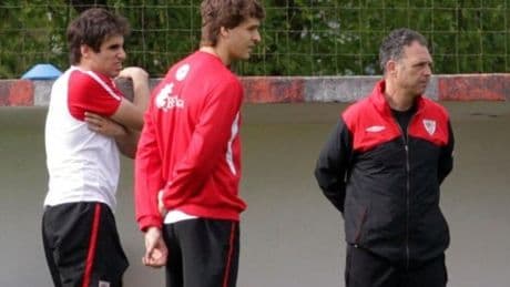 Javi Martínez sobre la explosión de Llorente: «Le tiene que agradecer a Caparrós muchísimo»