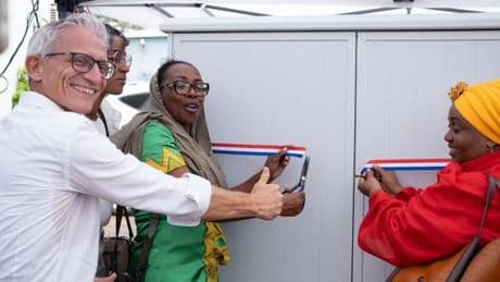Orange, candidat éconduit pour le marché de la fibre à Mayotte, fait le forcing