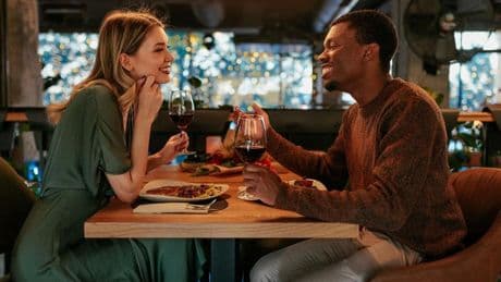 A Psychologist Explains The New ‘3 Date Rule’ To Spot True Connection