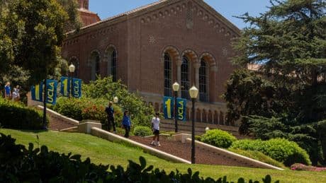 Universiteit van Californië schikt in zaak over ’Jodenvrije zone’
