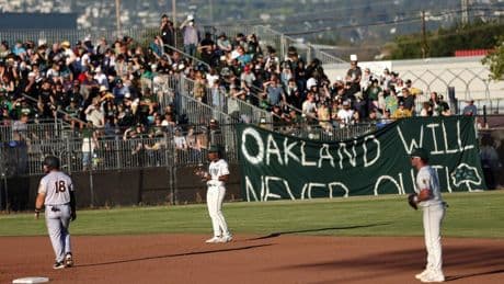 Celebrities And Community Rally Around Oakland Ballers Baseball Team