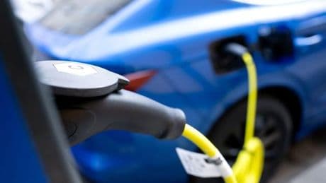 Brandschutz: Feuerwehren gerüstet für Brände bei E-Autos