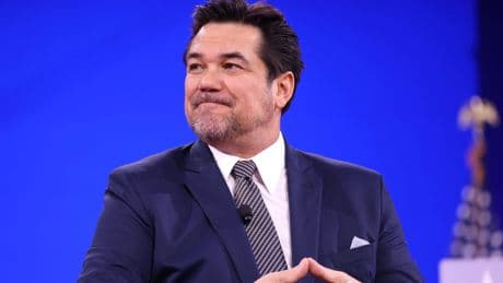 Superman-acteur Dean Cain (59) aan de slag bij immigratiepolitie ICE: ’Ik geloof oprecht dat dit de juiste keus is’