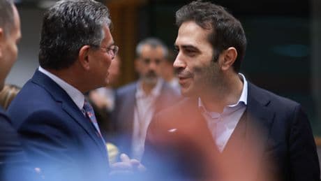 La UE acerca posturas comerciales con EEUU, pero rechaza un acuerdo como el británico