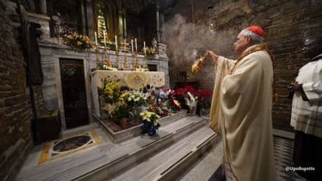 Prima messa per Leone XIV in Cappella Sistina con i cardinali
