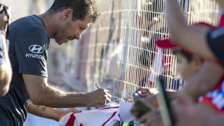 Doble sesión del Atlético y locura entre los aficionados