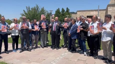 Staj ve çıraklık sigortası mağdurları Meclis'te: Adalet olmadığı için biz buralarda sürünüyoruz