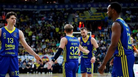 Fenerbahçe ile Ergin Ataman'lı Panathinaikos dörtlü finalde karşı karşıya