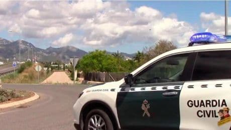 Una reyerta multitudinaria deja un muerto por arma blanca y cinco heridos en Almería: el sospechoso se ha dado a la fuga