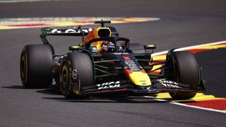 Verstappen zet tweede tijd neer in enige training GP België