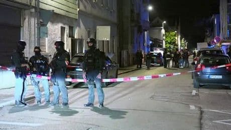Bandenkrieg in Stuttgart und Umland: Gangster-Rapper und Granaten - SPIEGEL TV