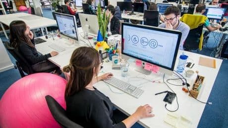 ¿Mentir en el currículum es motivo de despido? Un abogado laboralista lo aclara