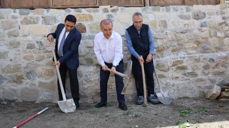 İlk kazmayı vali vurdu; 5 bin yıllık miras ortaya çıkarılacak