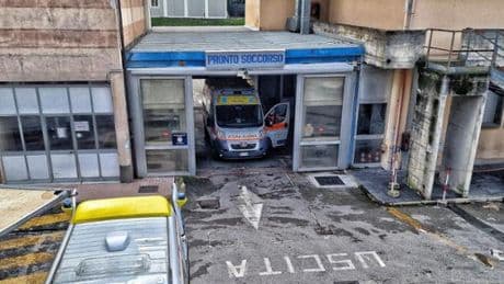Due operai edili cadono da un ponteggio a Zoagli, trasportati all’ospedale di Lavagna