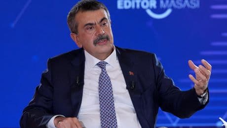 Bakan Tekin dayatmaya karşı uyardı: Okul kapatmaya kadar gider