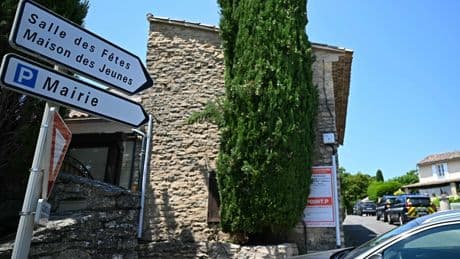 Fusillade meurtrière à un mariage : deux hommes mis en examen et écroués