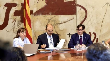 El Gobierno activa 200 millones en subvenciones para el plan de barrios y refuerza la hacienda catalana
