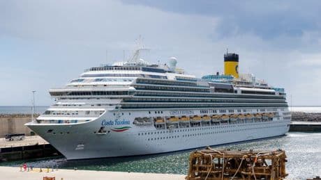Fury as cruise ship hit by sickness bug outbreak allows passengers out on Shetland town