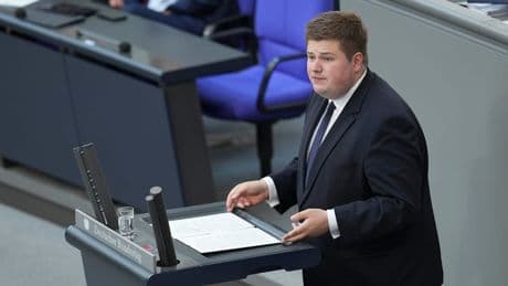 10.222 Tage nach dem Opa - Kohl-Enkel debütiert im Bundestag