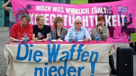 »Rheinmetall entwaffnen« | Polizeikessel in Köln: »Diese Gewalt ging bis 5 Uhr morgens«