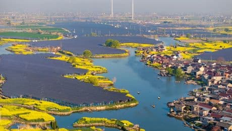 Chine: pour la première fois, la capacité en énergie éolienne et solaire dépasse celle du thermique