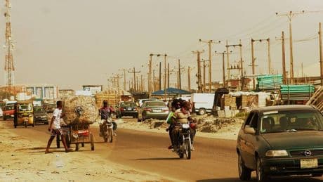 Ennesimo linciaggio islamico in Nigeria: folla brucia viva una donna accusata di balsfemia