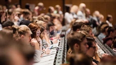 Bildungspolitik | NRW setzt Rotstift bei Hochschulen an