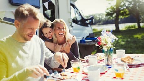 Was kann man gut beim Camping essen?  - Die besten Tipps für Proviant ohne Kühlschrank