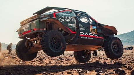 Dacia Sandriders, pronto il debutto al Safari in Sudafrica. Nasser Al-Attiyah si presenta in testa alla classifica piloti