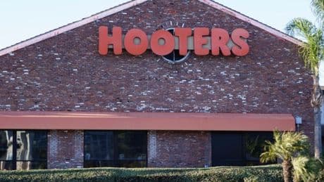 List of over 30 Hooters restaurants abruptly closed amid bankruptcy struggle