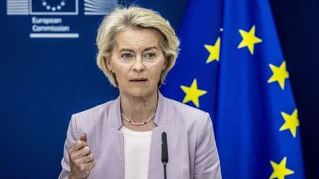 Un grupo de 150 empresas piden a Von der Leyen que no retrase la prohibición de los coches de combustión