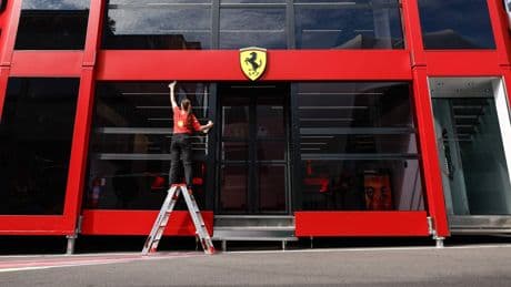 Ferrari, corre l’utile netto: +17% a 412 milioni