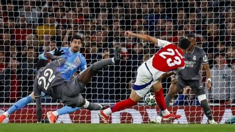 Motivos que hacen pensar que el Arsenal resistirá y pasará a semis
