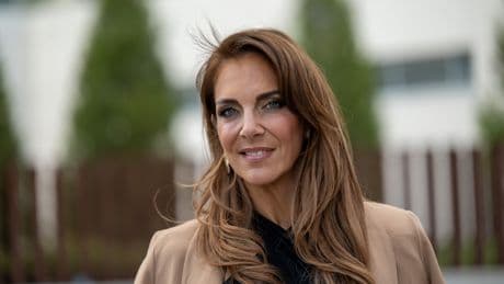 „So künstlich“: Daniela Büchner zählt ihre Schönheits-OP's auf