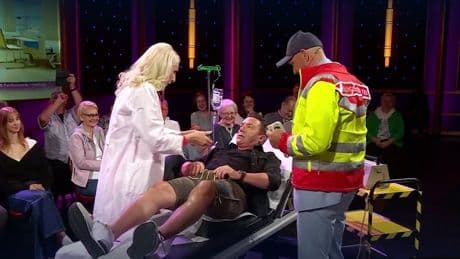 Skurrile "Riverboat"-Szene: Désirée Nick will Stefan Mross Lederhose ausziehen