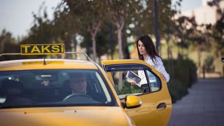 Foreign Office warning over Turkey taxis as tourists told 'do 2 things'