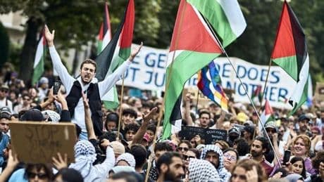 Polizei löst Berliner „Queer Pride“-Demo auf – mehrere Verletzte