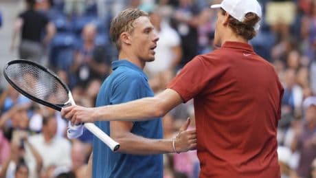 Shapovalov arrebata a Sinner el primer set del US Open