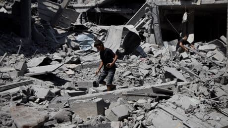 Israel insta a los habitantes de Ciudad de Gaza a desplazarse a una supuesta “zona humanitaria” que está destruida y colapsada