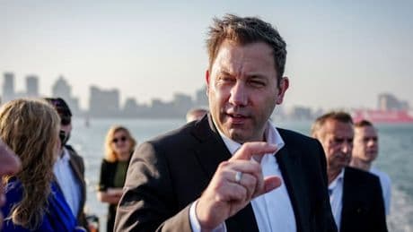 Sogar die Mitarbeiter warnten ihn – warum Lars Klingbeil trotzdem nach Südafrika flog