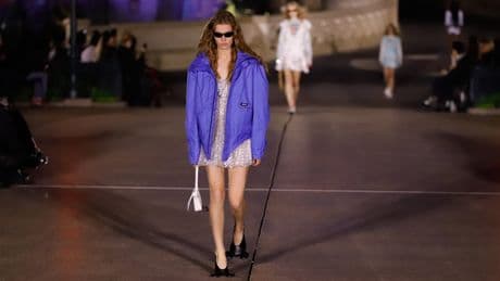 Eleganza ribelle: come è cambiato l’abito da sera nella moda contemporanea