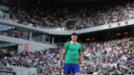 Sinner supera la trampa de Djokovic y se cita con Alcaraz en la final de Roland Garros
