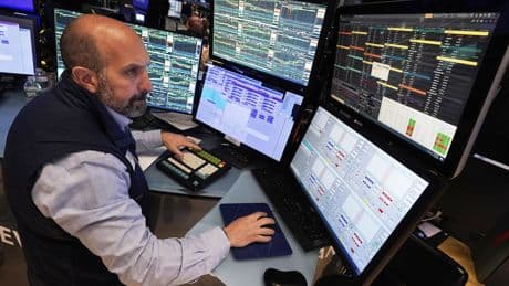 U.S. stocks drift as S&P 500 flirts with its first drop in 7 days