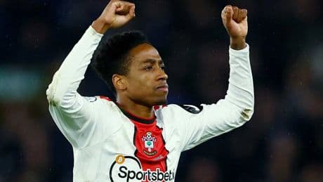 Beşiktaş, Kyle Walker-Peters'ı İstanbul'a getiriyor!