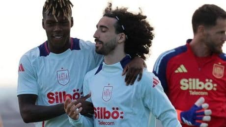 Marc Cucurella sale en defensa de Nico Williams con un conocido youtuber culé: «Yo no me fío...»