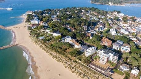 Stunning neighbourhood with incredible beach views has UK's highest coastal house prices