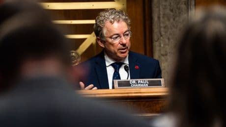 Qatari jet "gives the appearance of a conflict of interest" for Trump, senator says