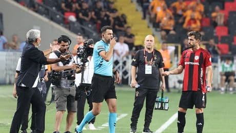 Gaziantep FK-Galatasaray maçında kırmızı kart kararı! İşte o pozisyon
