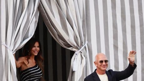 Italie: à Venise, les noces extravagantes du milliardaire Jeff Bezos suscitent la polémique