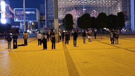 Taksim'de "Duran Adam" eylemi yapan 21 kişi gözaltında; suçlama 2911'e muhalefet: "Taksim, Valiliğin yasakladığı alan"